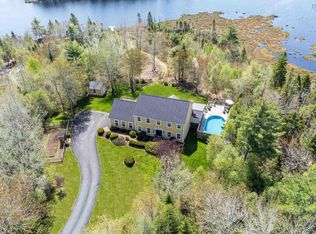 298 Saint Andrews Dr, Halifax, NS B2T 1R3