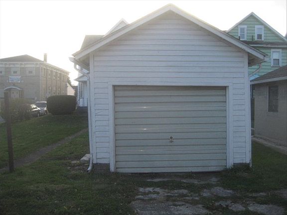 5th image of 1503 Washington Ave