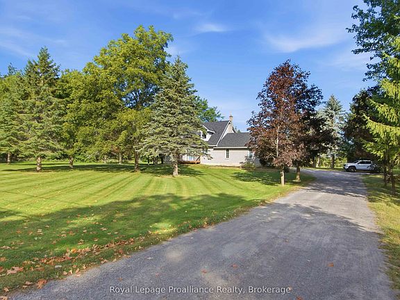 4th image of 378 Harrington Rd