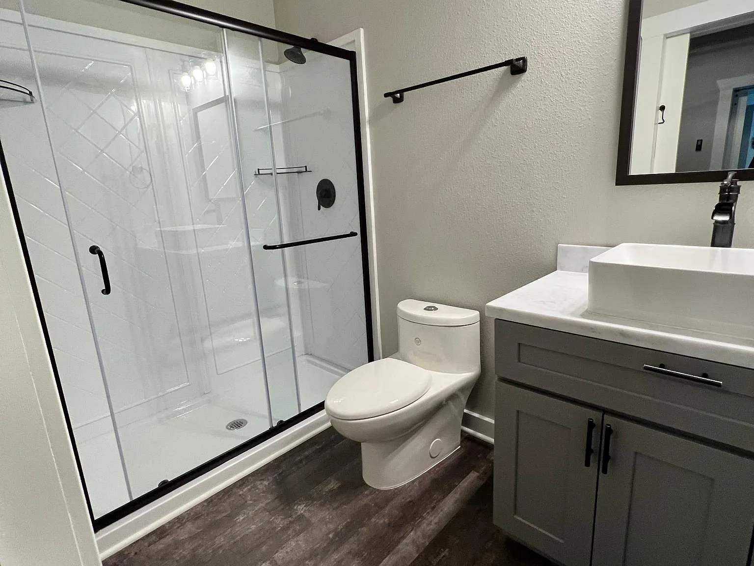 1 bed, 317 sqft, $1,335 — Photo 4