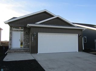 1801 46th Ave S, Moorhead, MN 56560