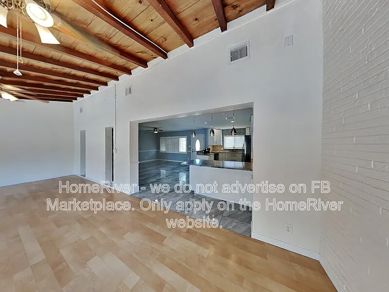 2105 Gold Ave — Photo 17