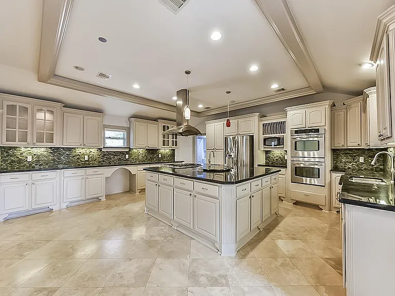 5238 Ariel St — Photo 3
