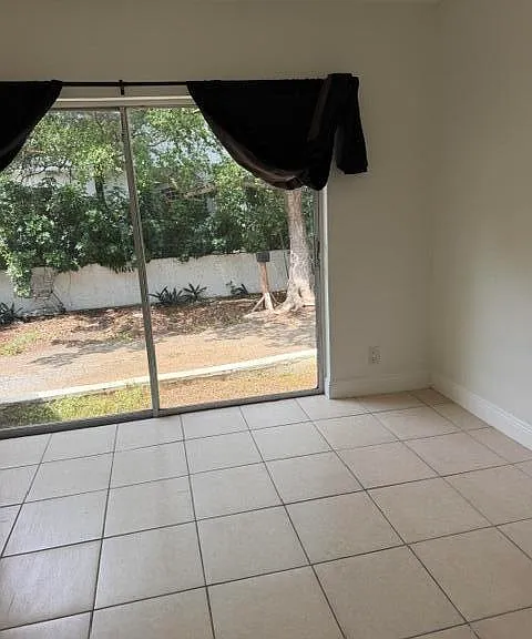 1750 NW 15th Vis #3 — Photo 6