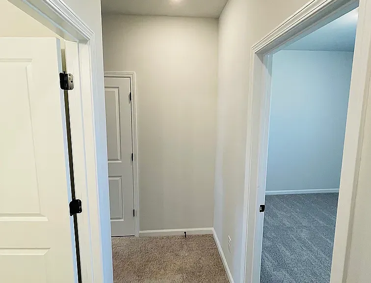 126 Lauren St — Photo 26