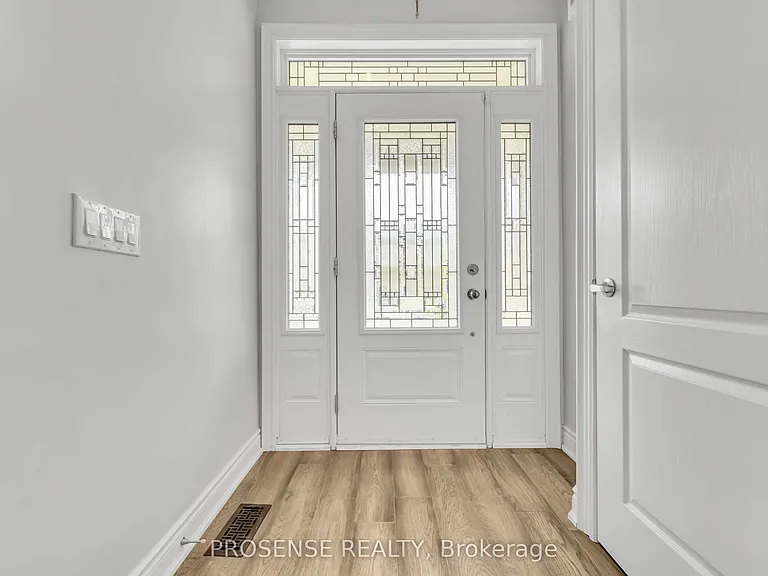 113 Johnson Dr — Photo 5