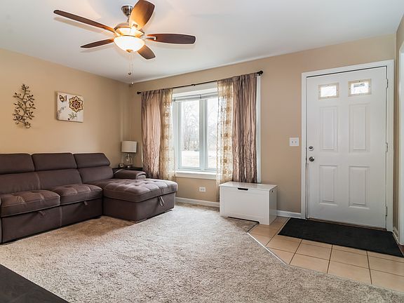 3rd image of 29W264 Blair St