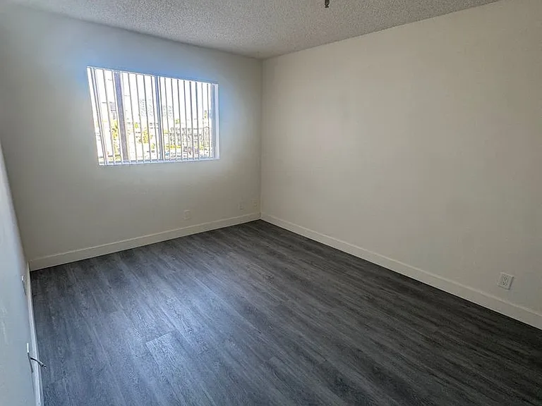 B & B Apartments — Photo 14