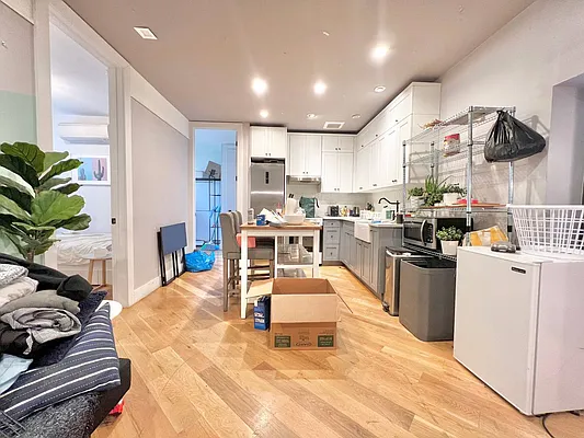 Rented by Doorway NYC, LLC | media 63