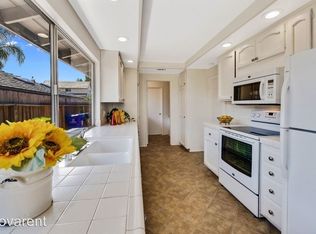 17279 Bernardo Vista Dr, San Diego, CA 92128