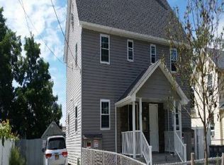 56 2nd Ave, Bay Shore, NY 11706