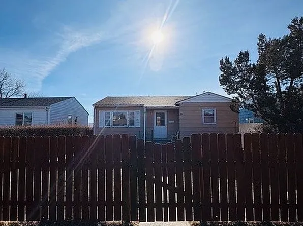 2713 E 12th St, Cheyenne, WY 82001