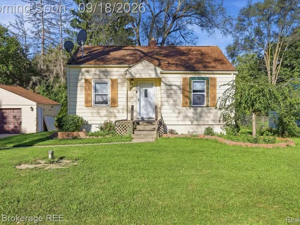 1398 Merle Ave, Burton, MI 48509
