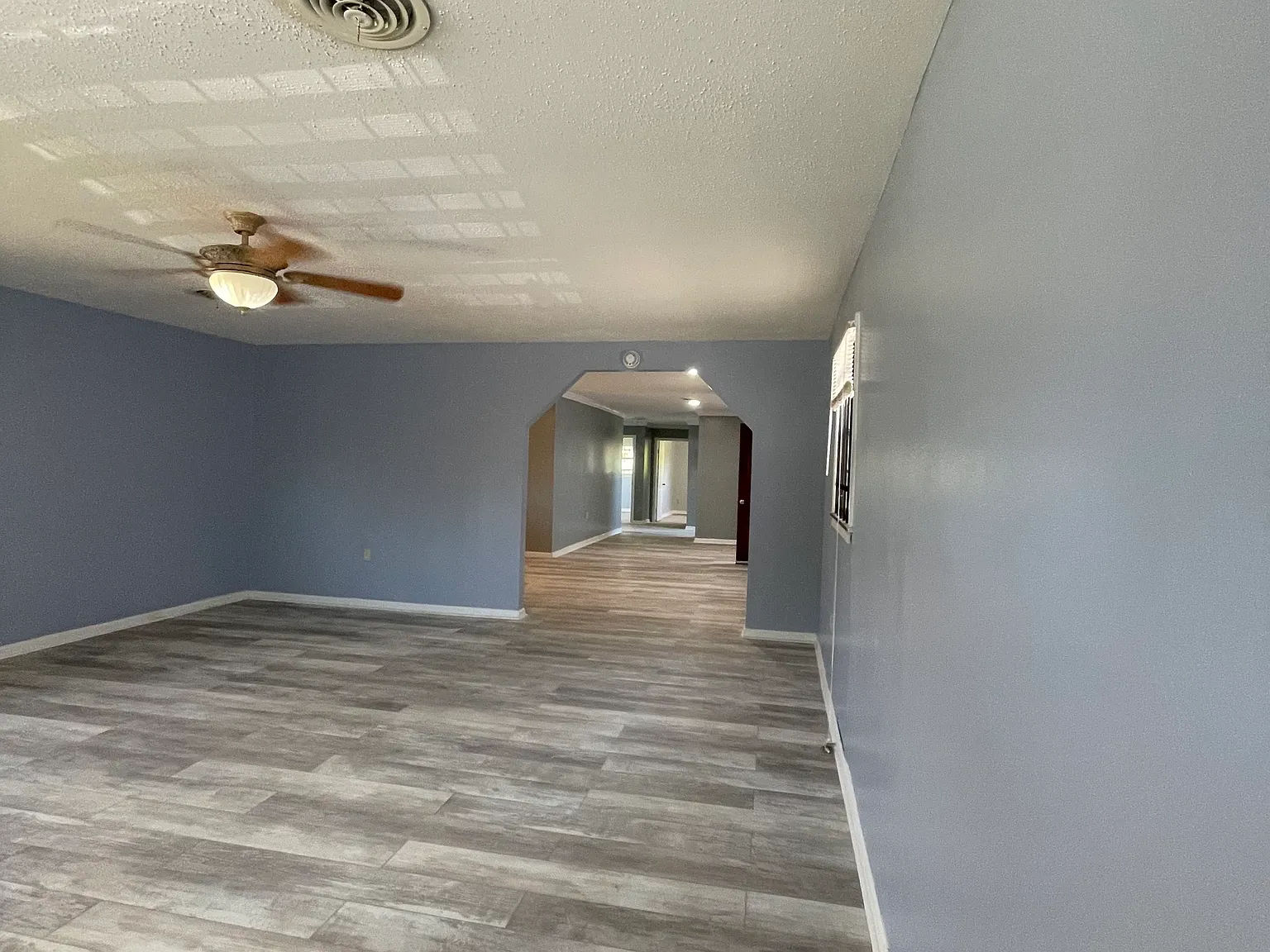 3 bed, 1500 sqft, $1,700 — Photo 2