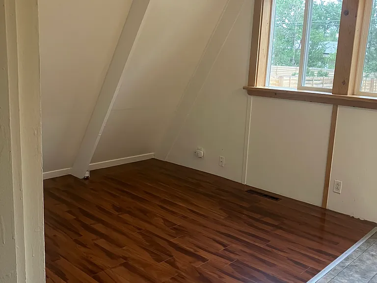 710 Crescent Dr — Photo 10