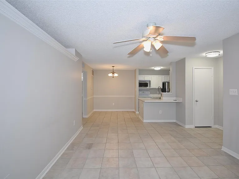 2121 Hepburn St #722 — Photo 21