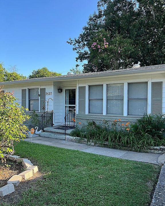 3 Bedroom 1 Bath