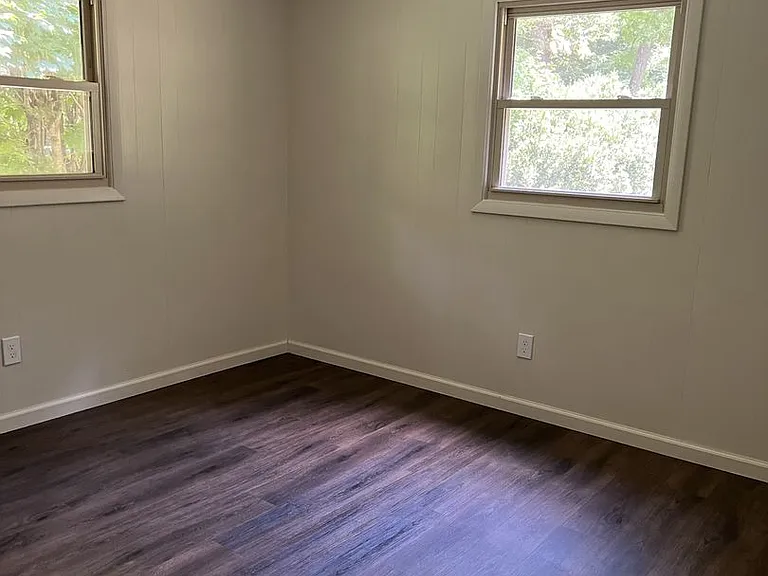 554 Love Hollow Rd — Photo 30