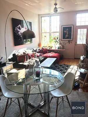 Rented by Bond New York | media 46