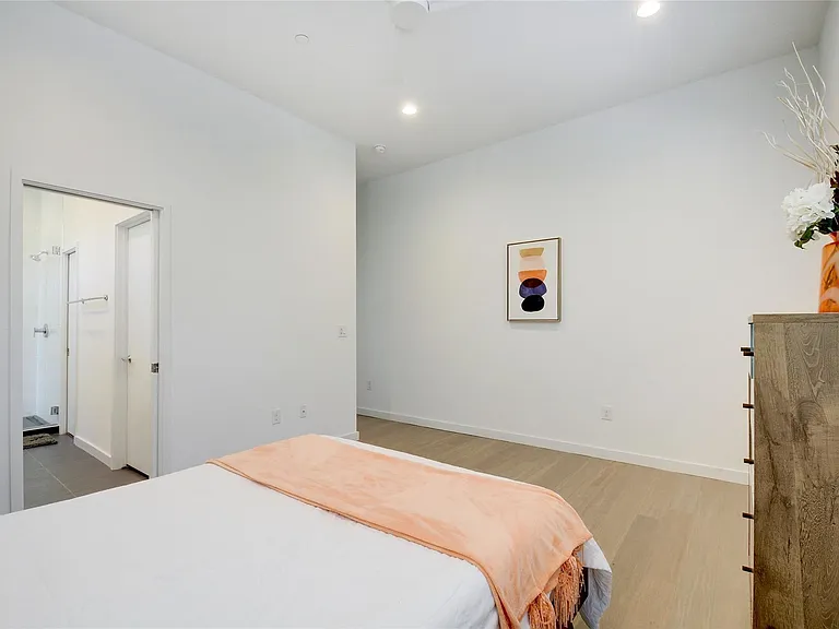 3110 Clawson Rd — Photo 15