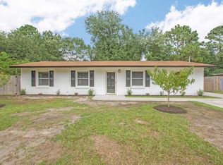 16 Westfield Ave, Goose Creek, SC 29445