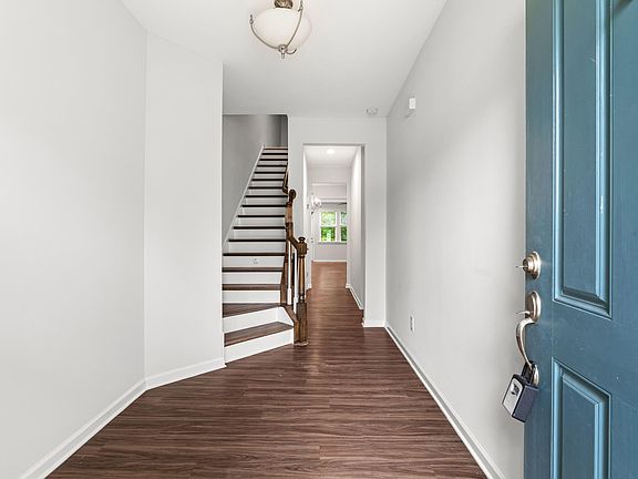 4th image of 1305 Fitchie Pl