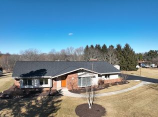 5110 Riverside Rd, Waterford, WI 53185