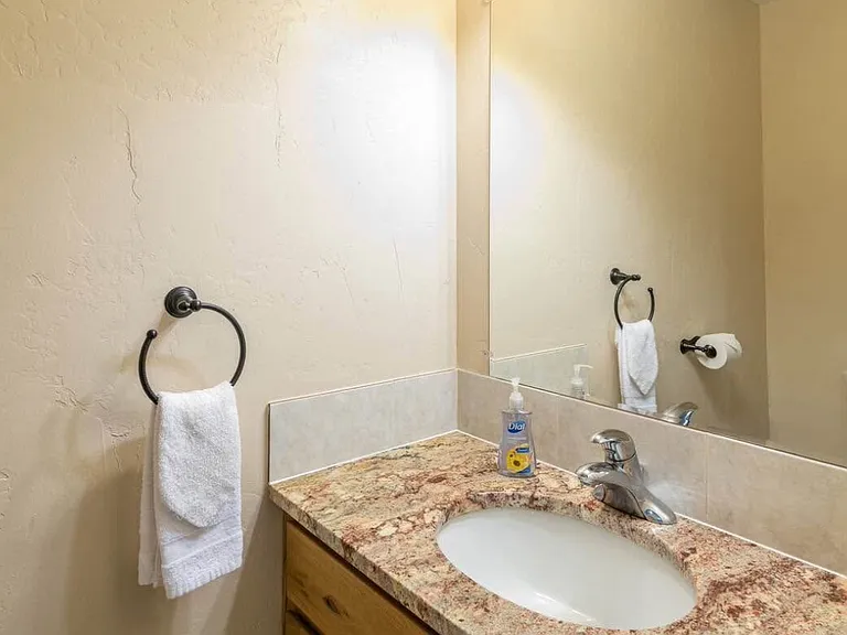 236 S Aileen Way #A — Photo 10