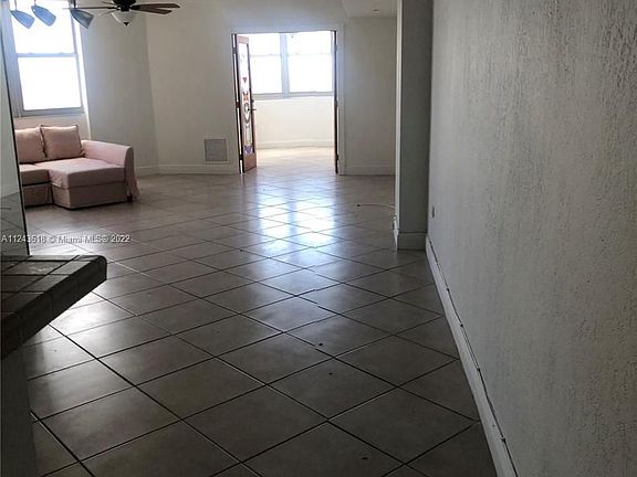 2nd image of 999 Brickell Bay Dr APT 1002
