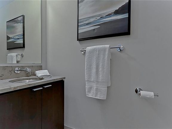 4th image of 912 Channelside Dr Unit 2407