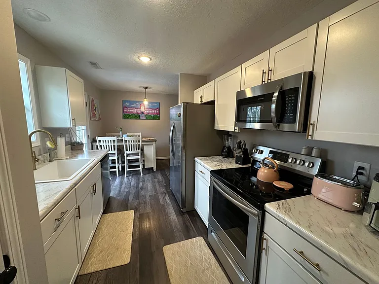 85 Mary Dr — Photo 11