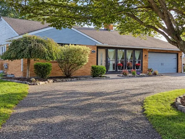 2515 Hillcrest Rd, Quakertown, PA 18951