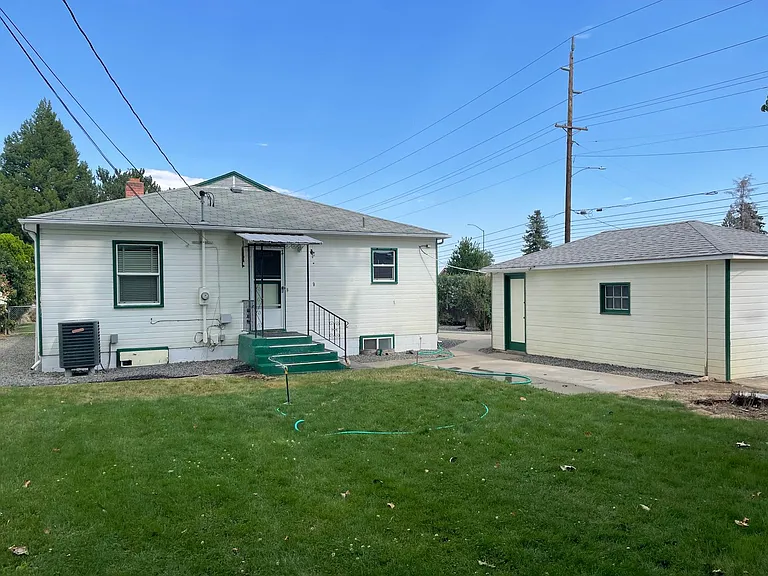 1018 S 31st Ave — Photo 8