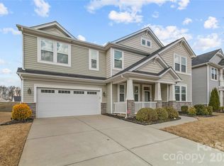 7512 Meridale Forest Dr, Charlotte, NC