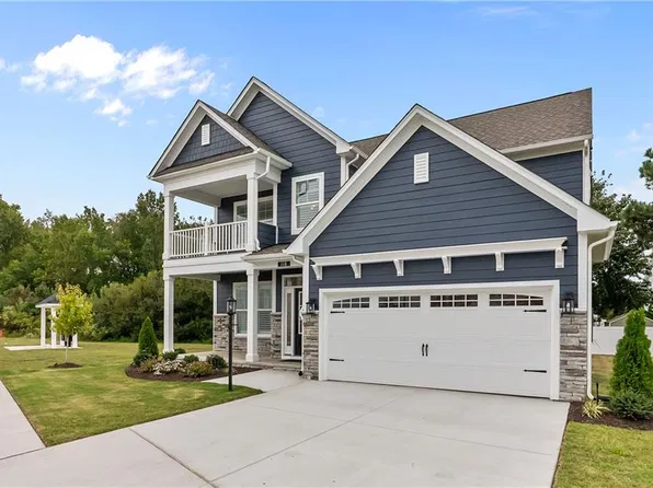 118 Brassy St, Suffolk, VA 23434