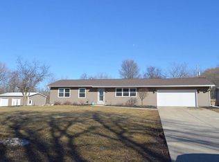 9006 70th St, Kenosha, WI 53142