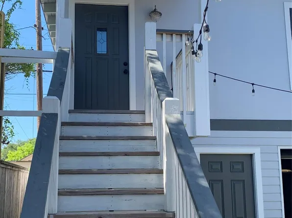 1210 Avenue M, Galveston, TX 77550