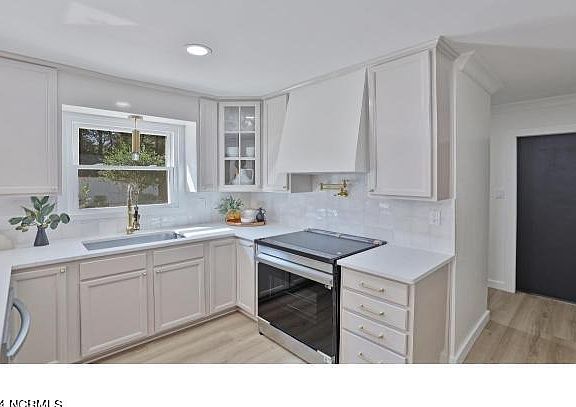 5th image of 7301 Entwhistle Court