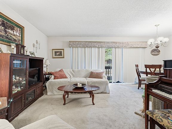 4th image of 9610 S Mason Ave #1