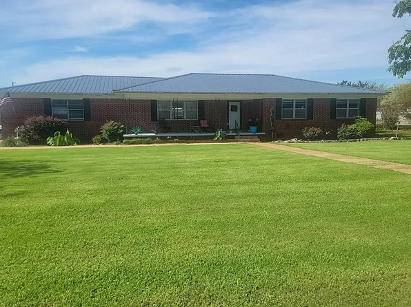 107 Garden St, Clifton, TN 38425