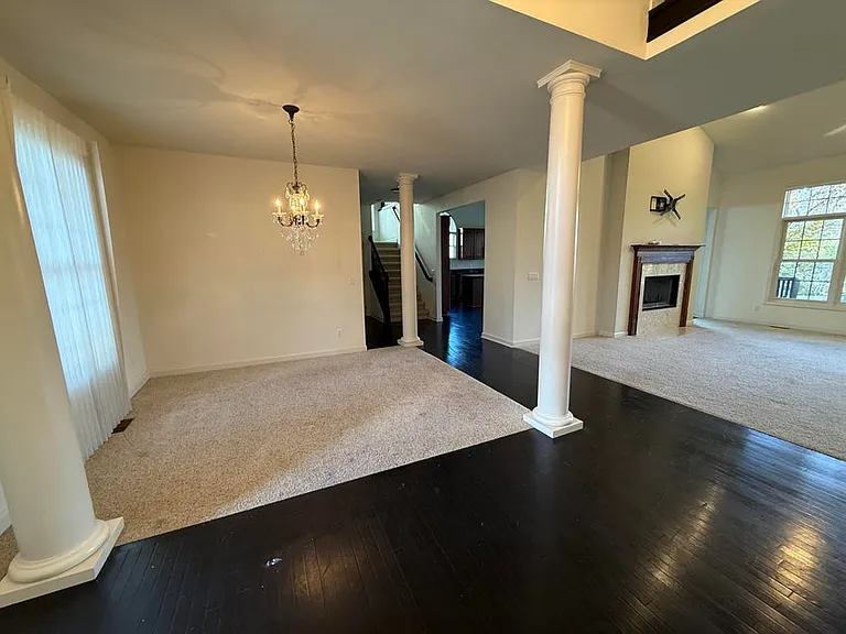 18145 Shoreline Ct — Photo 4