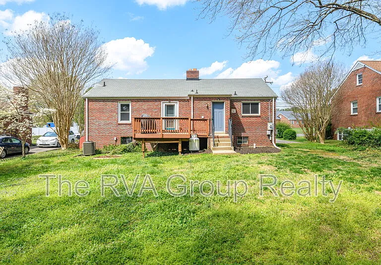 2201 Lydell Dr — Photo 42