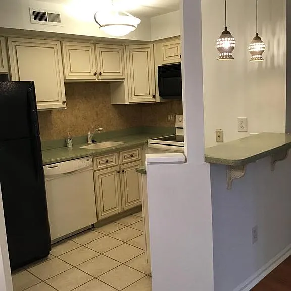 45011 Bennett Pl #5 — Photo 8
