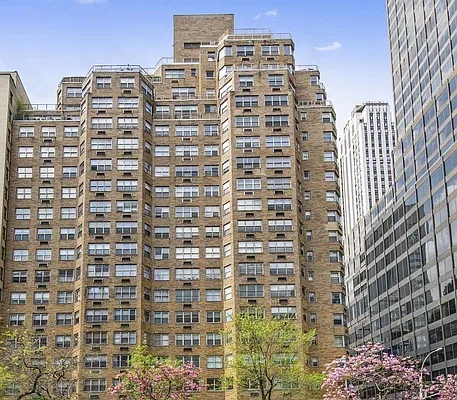 Rented by Keller Williams NYC | media 28