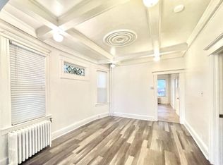 27 E 32nd St #1, Bayonne, NJ 07002