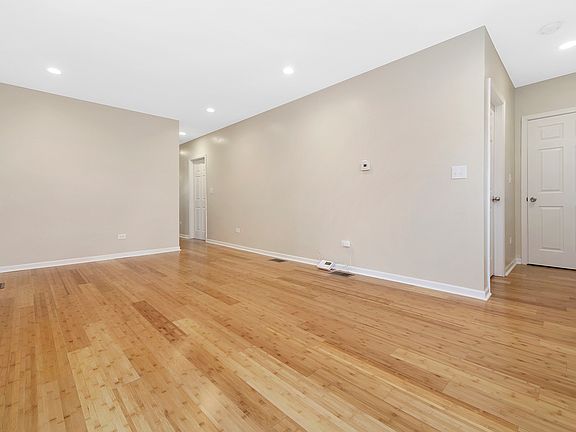 5th image of 524 23rd Ave