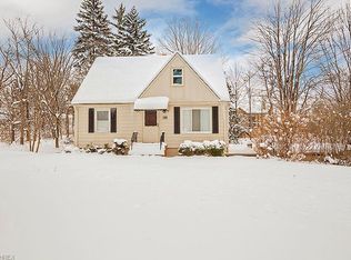 5461 Harper Rd, Solon, OH 44139