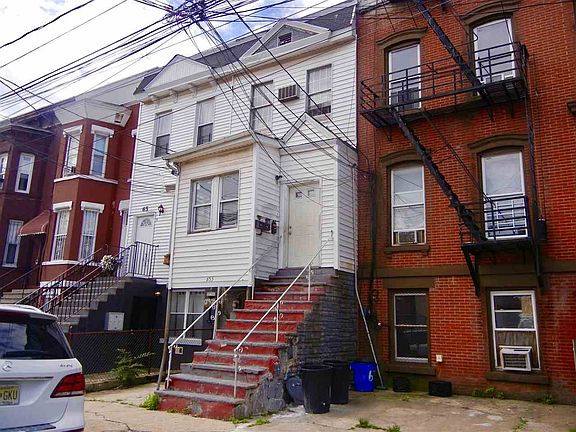 5th image of 65 Atlantic St