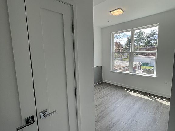 3rd image of 2215 Minnesota Ave SE APT 3