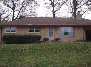 4611 W Norwich Ave, Greenfield, WI 53220